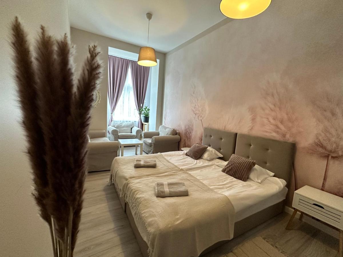 Apartament Wroclawia ภายนอก รูปภาพ