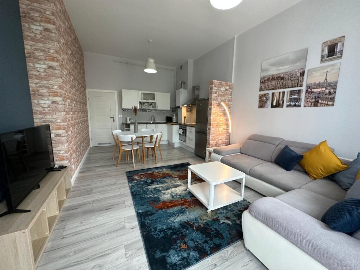 Apartament Wroclawia ภายนอก รูปภาพ
