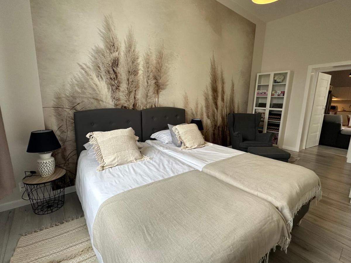 Apartament Wroclawia ภายนอก รูปภาพ