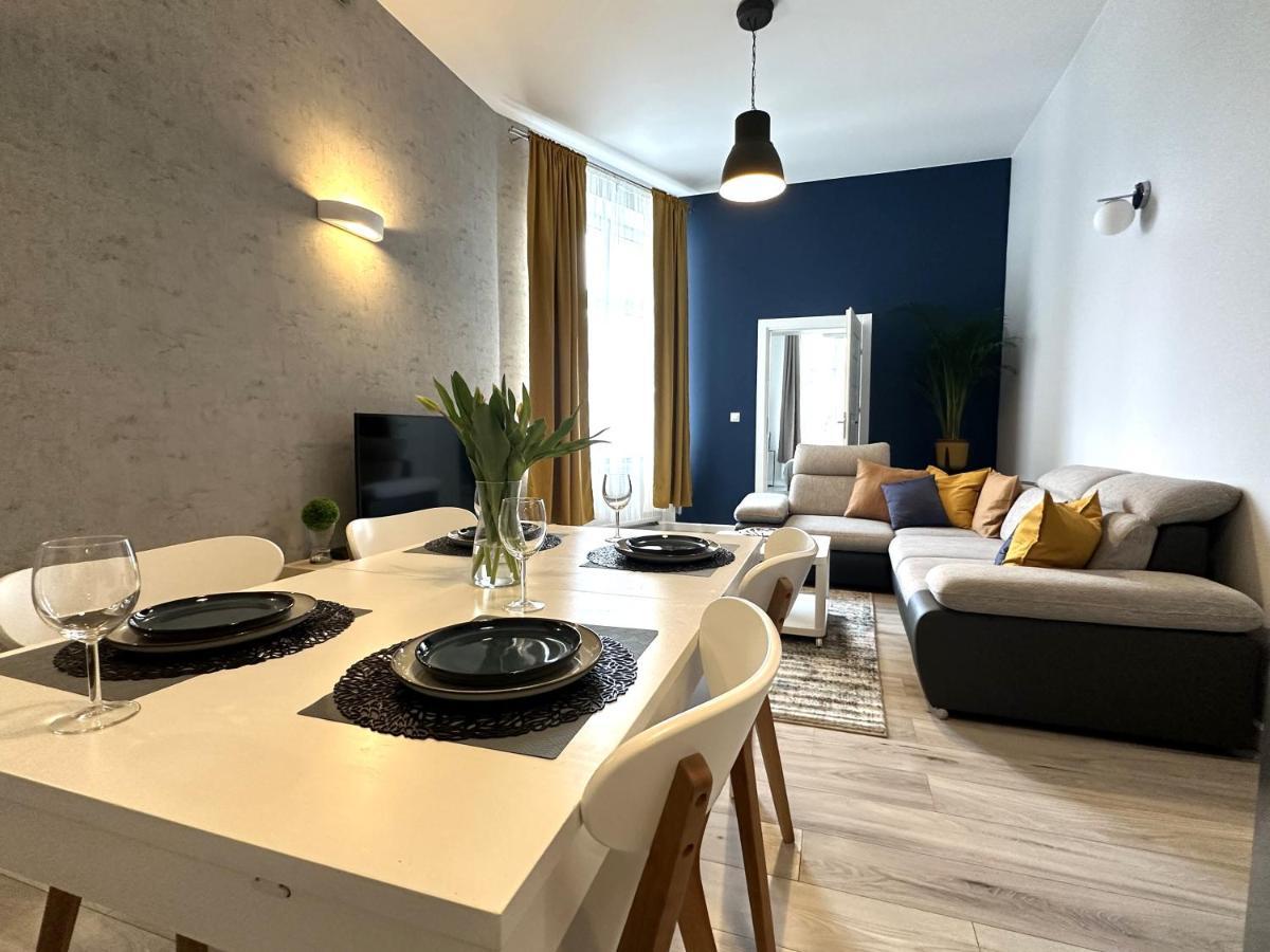 Apartament Wroclawia ภายนอก รูปภาพ
