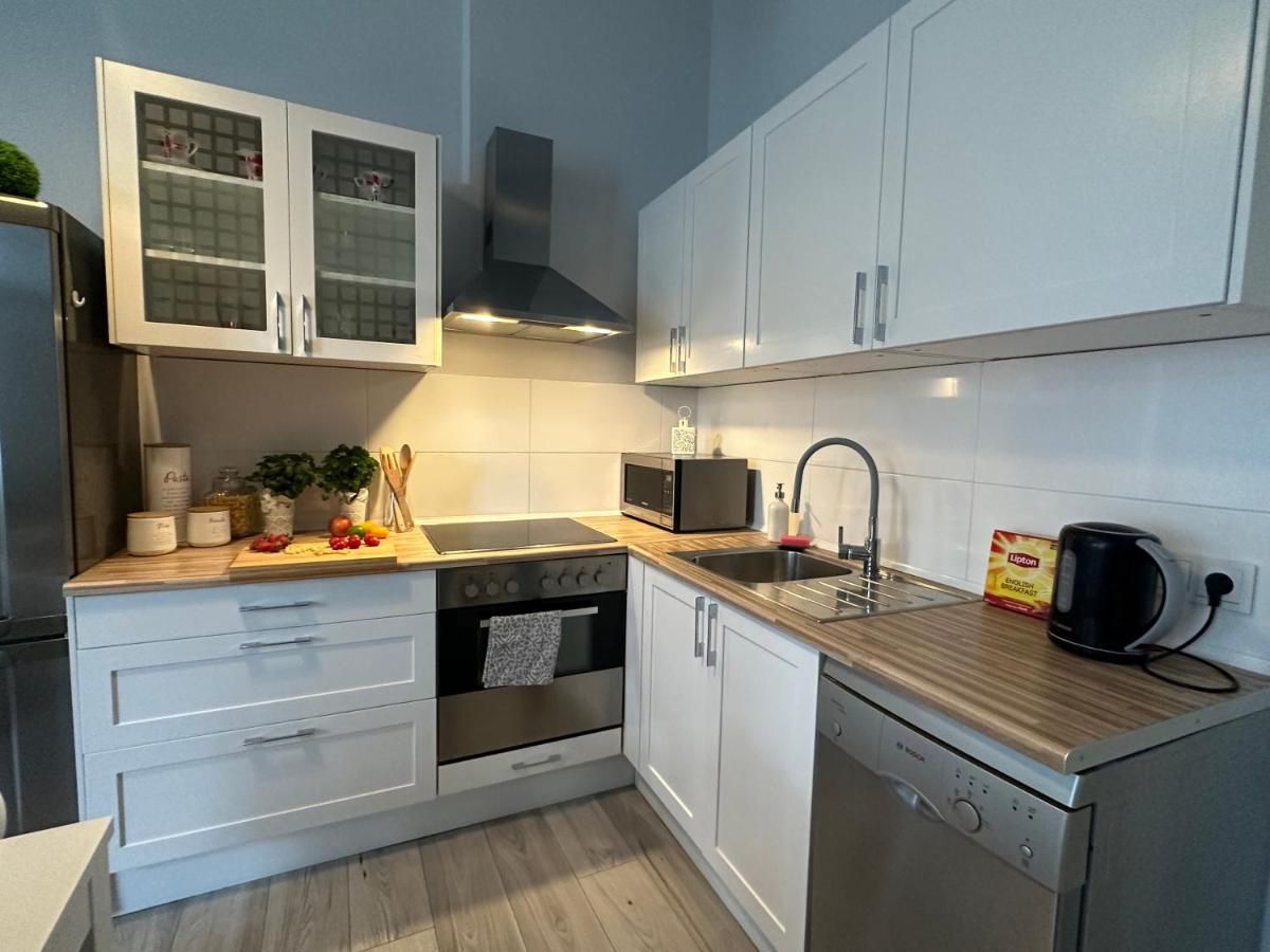 Apartament Wroclawia ภายนอก รูปภาพ